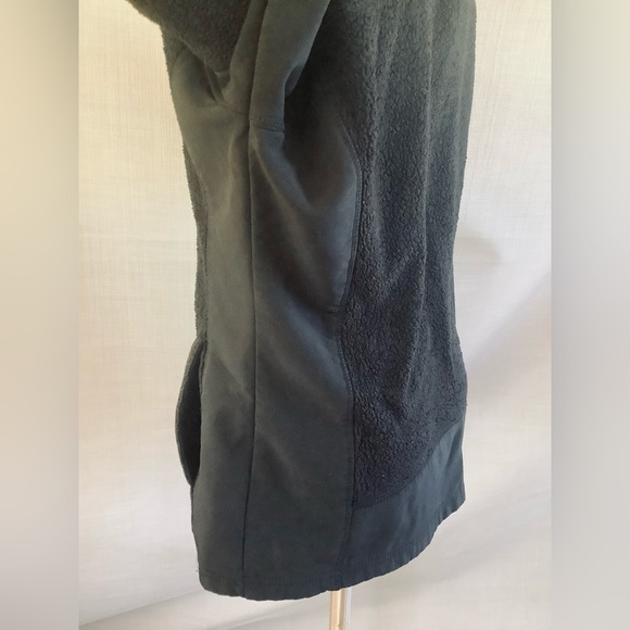 Medium Snozu performance fleece jacket warm zip up with zipper pockets - Picture 3 of 10